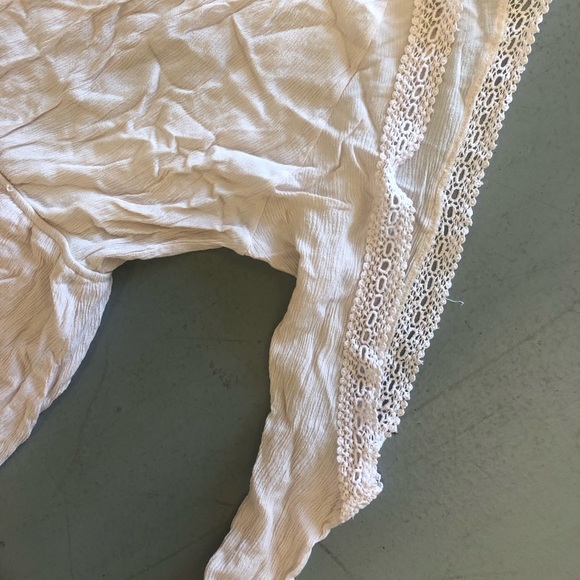 Charlotte Russe dress with bell sleeves - Picture 4 of 4